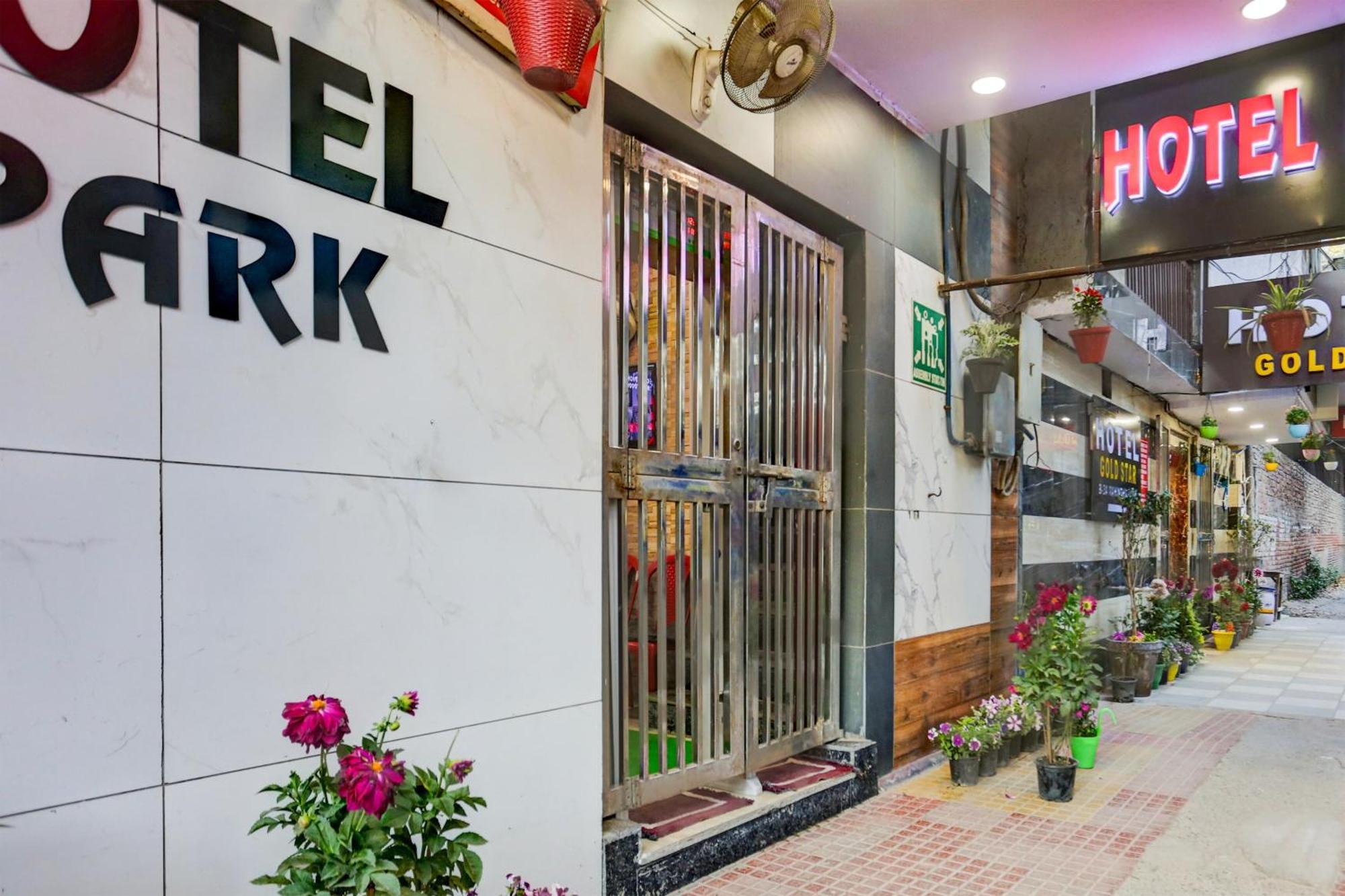 Hotel O Park View Delhi  Ngoại thất bức ảnh