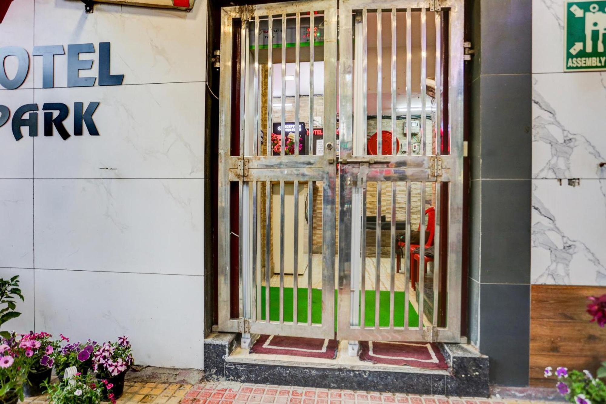 Hotel O Park View Delhi  Ngoại thất bức ảnh